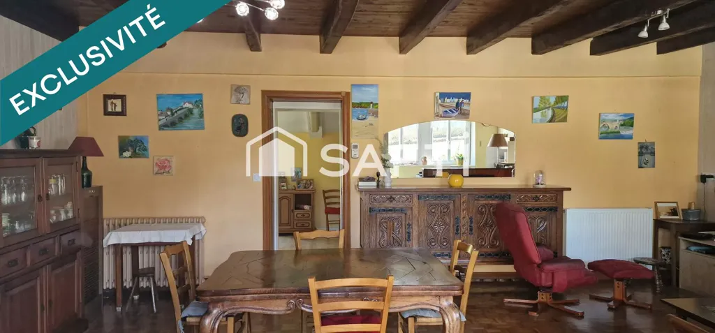 Salle à manger - Maison en Pierres avec Jardin à Plessala