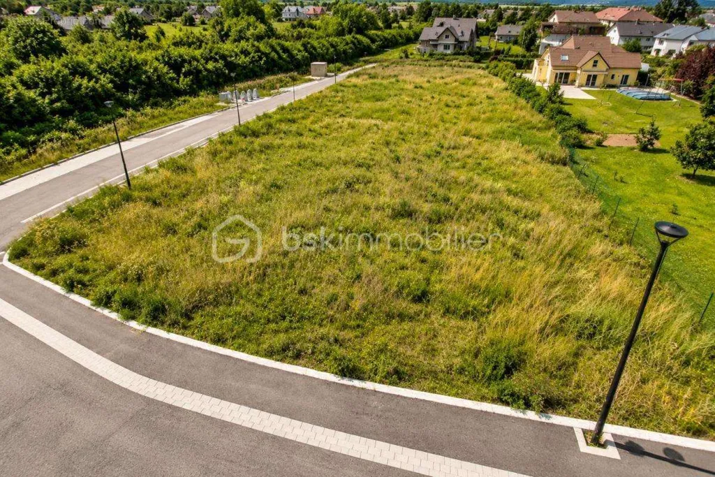 Aed - Viabilised Plot in Quiet Setting near Colmar