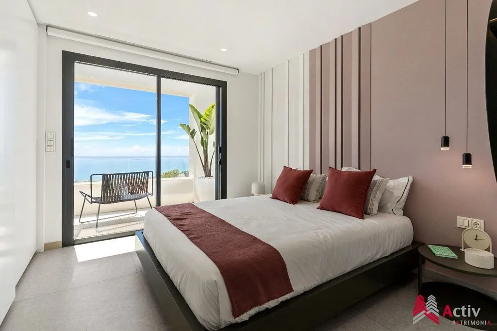 Magamistoad - Contemporary Villa with Elevator in Altea