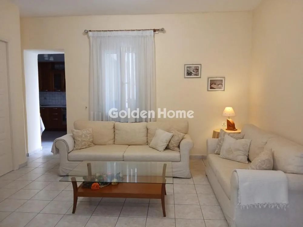 Living Room - Modernised Apartment with Garden in Lamia Centre