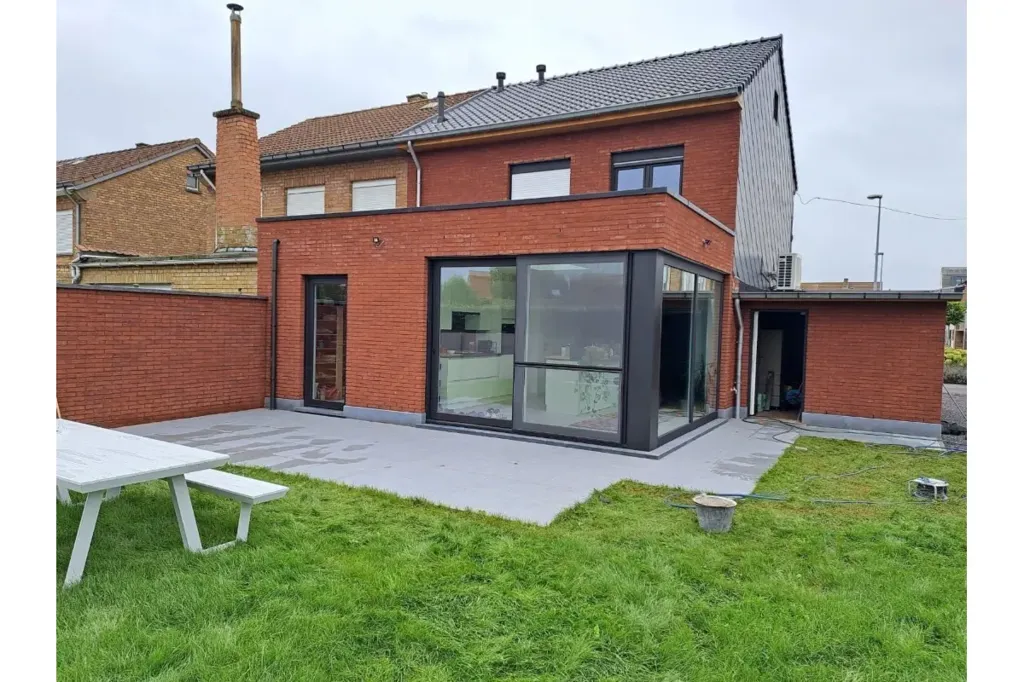 Giardino - Fully Renovated House with Solar Panels in Beernem