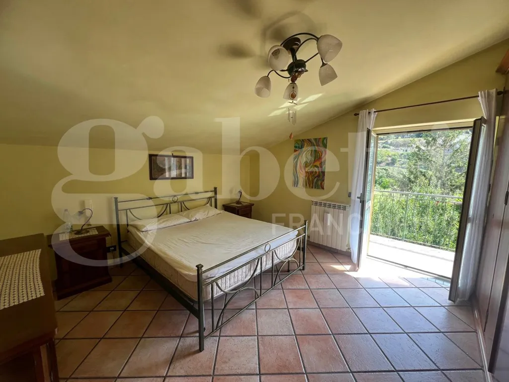 Chambres - Independent House with Courtyard in Amantea