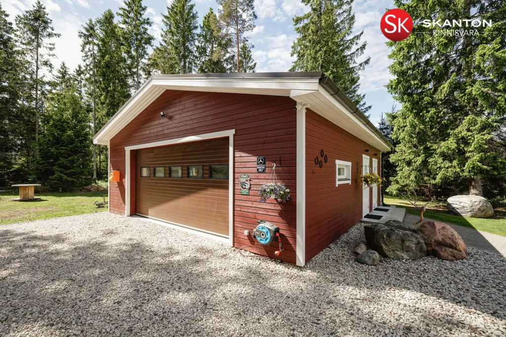 Exterior - Log House with Balcony in Veskiküla