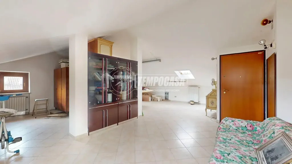Elutuba - Spacious Apartment with Balcony in La Loggia