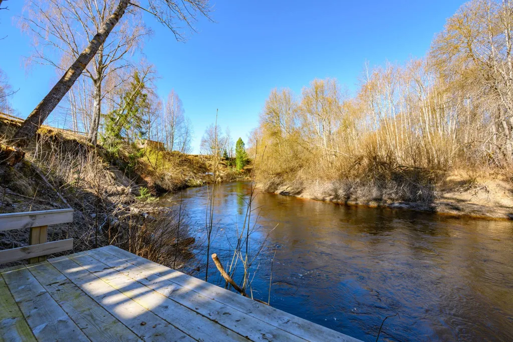 Aed - Charming Villa by the Stream in Björkom