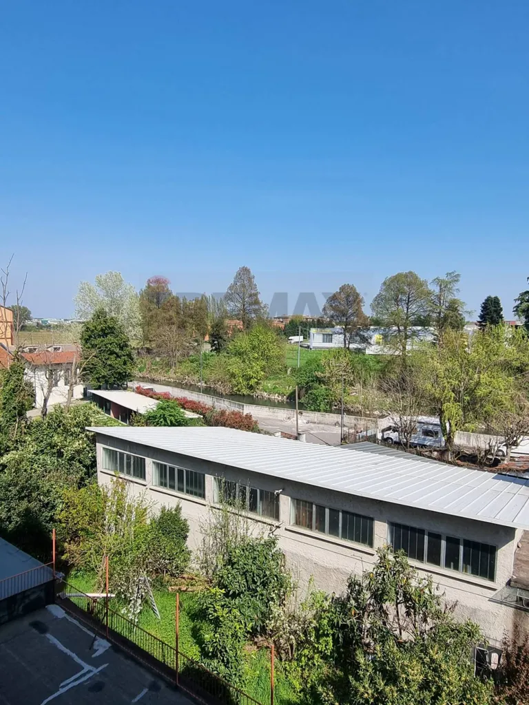 Vue aérienne - Modernised Studio in Milan with Balcony