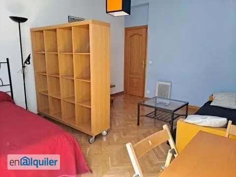 Chambres - Bright Studio in Huertas-Cortes, Madrid