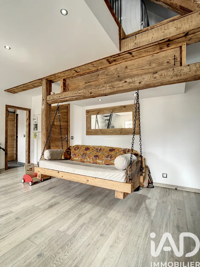 Séjour - Appartement Duplex avec Vue Montagne à Taninges
