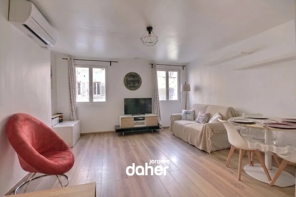Elutuba - Bright 2-Bedroom Apartment in Marseille Centre