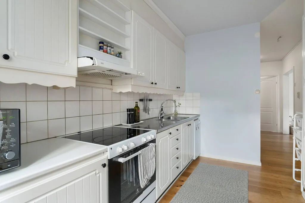 Köök - Apartment with Balcony in Central Eslöv