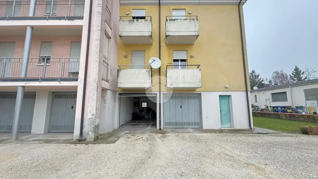 Appartement 3 pièces à IT