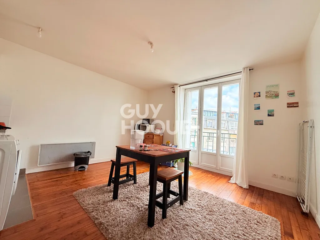 Living Room - 2-Bedroom Apartment in Brest City Centre