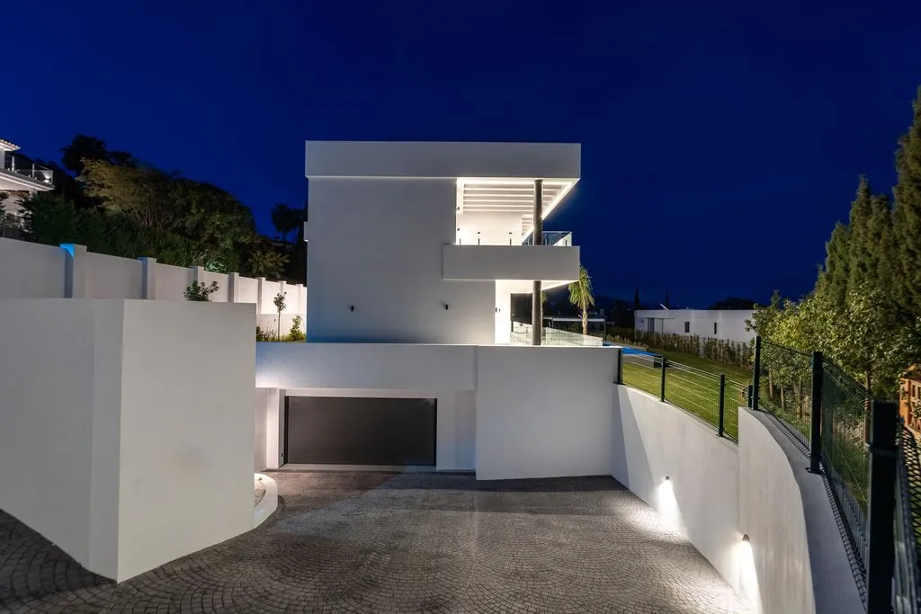 Välivaade - Luxury Villa with Infinity Pool in Benahavís