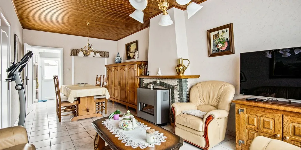 Elutuba - Renovation-Ready House with Central Location in Kessel