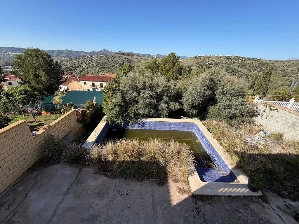 Piscine - Chalet with Pool in Alcaucín