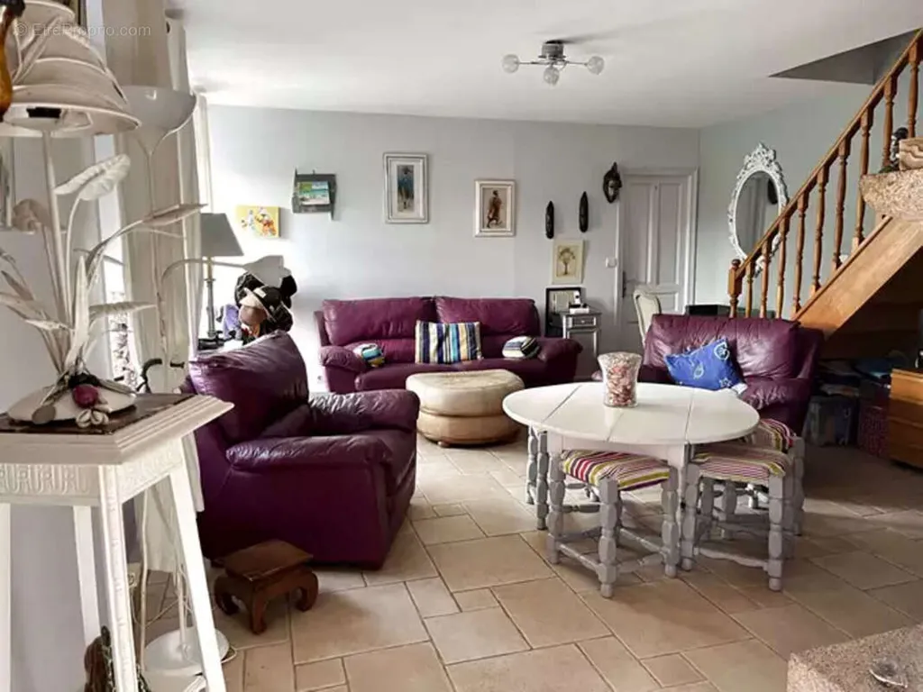 Séjour - Maison en Pierres avec Jardin à Marcey-les-Grèves
