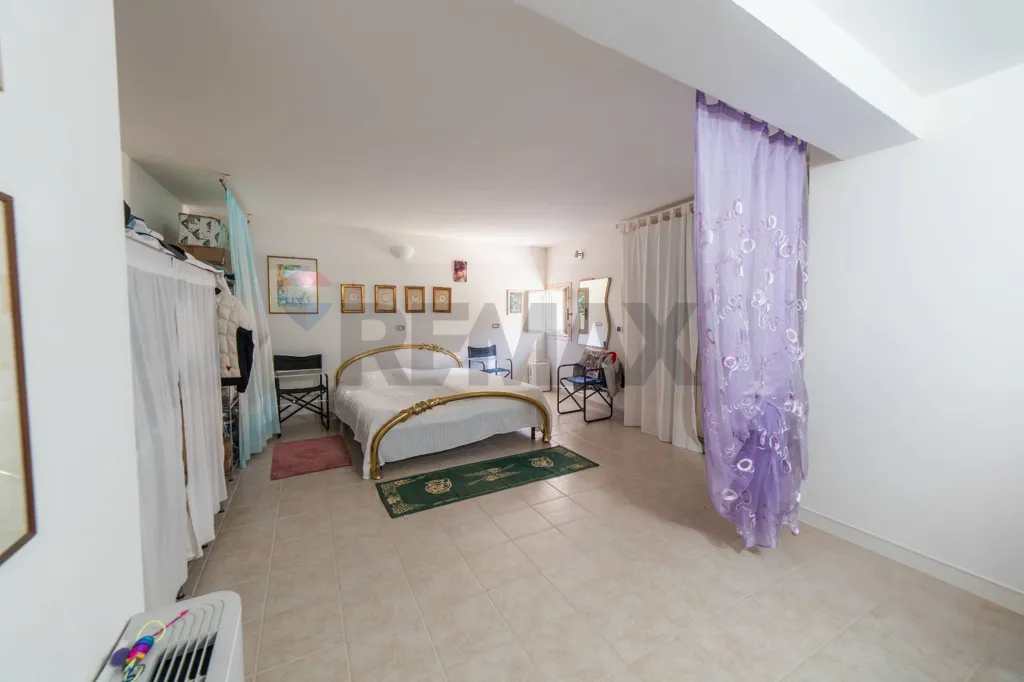 Magamistoad - Rustic House with B&B Potential in Vo'