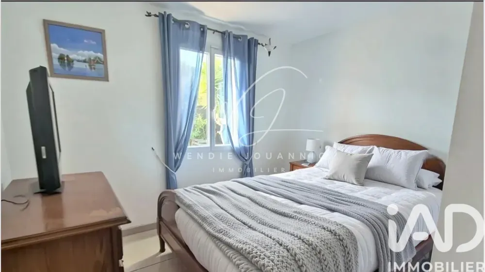 Bedrooms - Charming 4-Piece House with Garden in Var