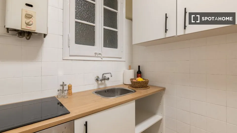 Cuisine - Shared Flat with 6 Rooms in L'Antiga Esquerra