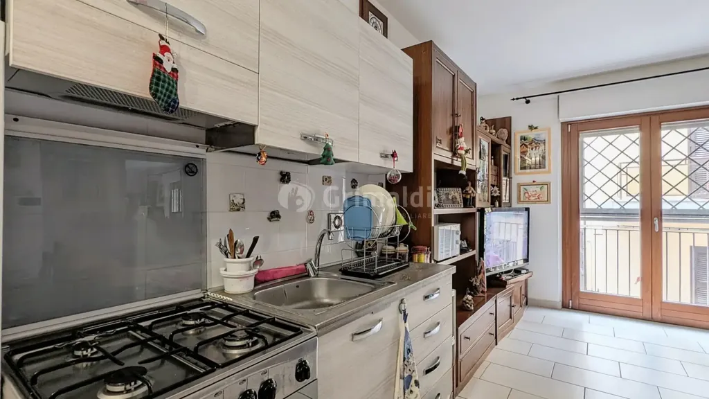 Köök - Modern Apartment with Parking in Nettuno Centre