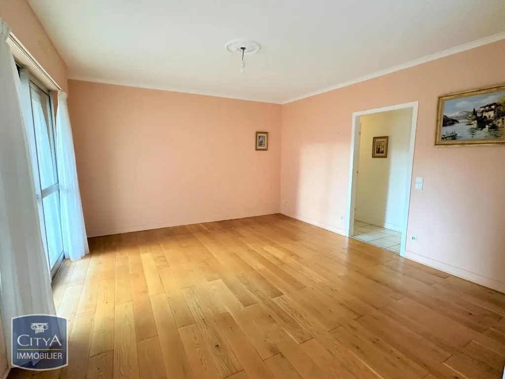 Pièces - Appartement Lumineux avec Balcon à Périgueux