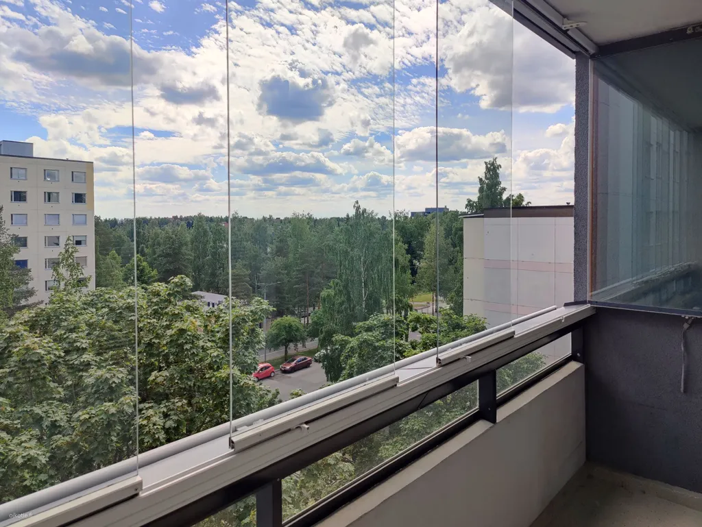 balcony