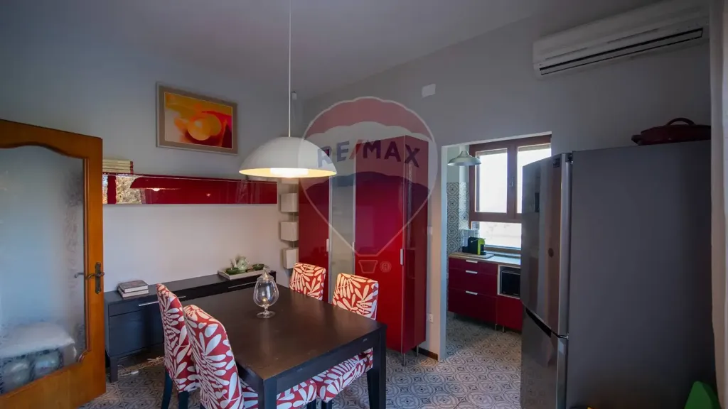 Dining Room - Penthouse with Panoramic Terraces in Ostra