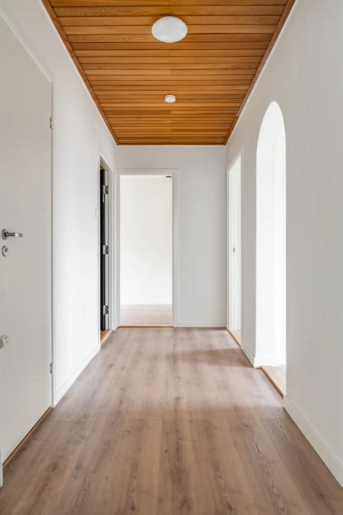 Esik - Renovated Brick House with Potential in Glimåkra