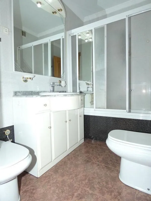 Salles de bain - Apartment with Balcony in Arteagabeitia