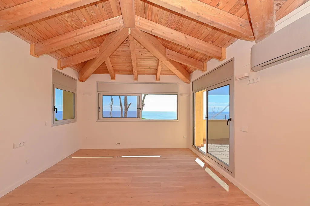 Toad - Detached Villa with Sea Views in Punta Brava