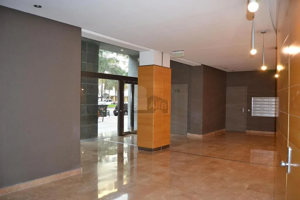 Hallway - 1-Bed Flat with Garden on Avenida Francia
