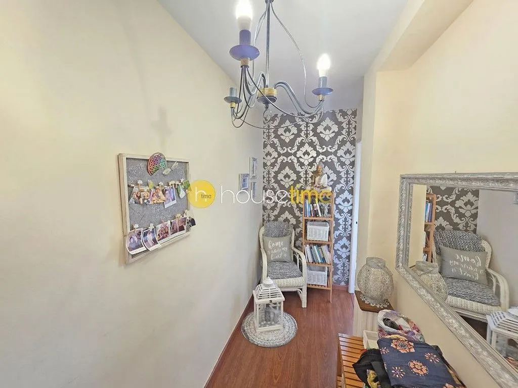 hallway_entrance