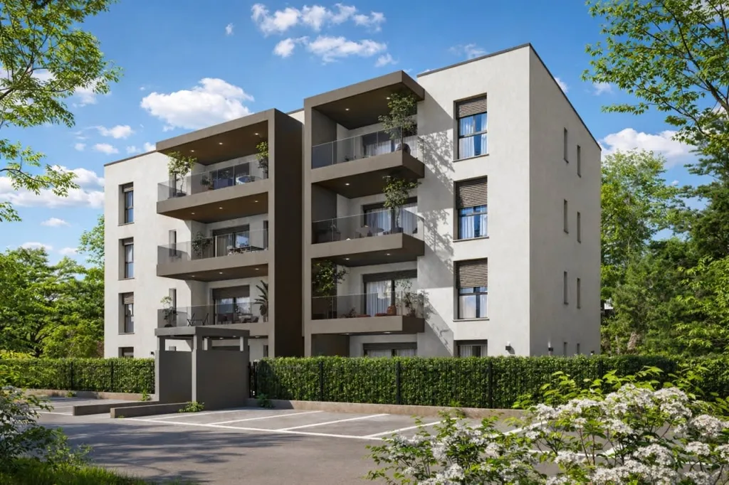 Newly Constructed Duplex with Terrace in Como