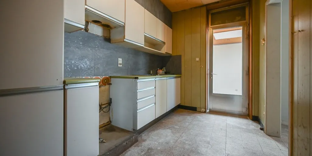 Cucina - Corner House to Renovate in Izegem