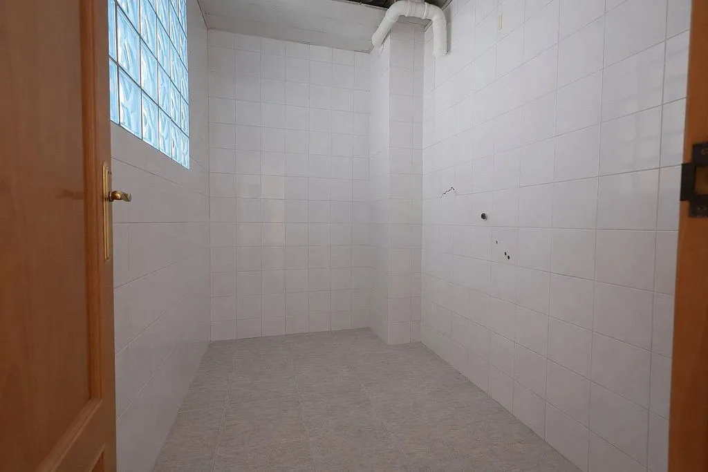 Salles de bain - Luxury House with Private Garden in Sabadell