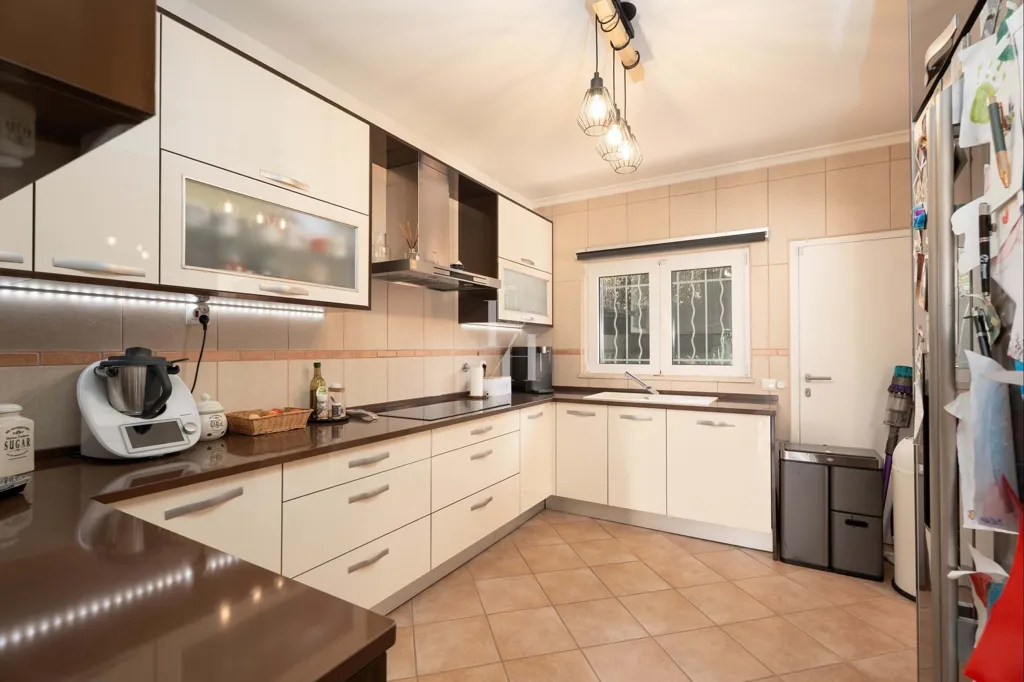 Köök - 3+1 Bedroom House with Pool in Vilamoura