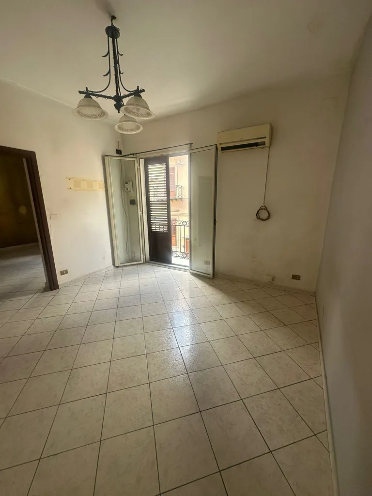 Rooms - Apartment with Balcony in Palermo