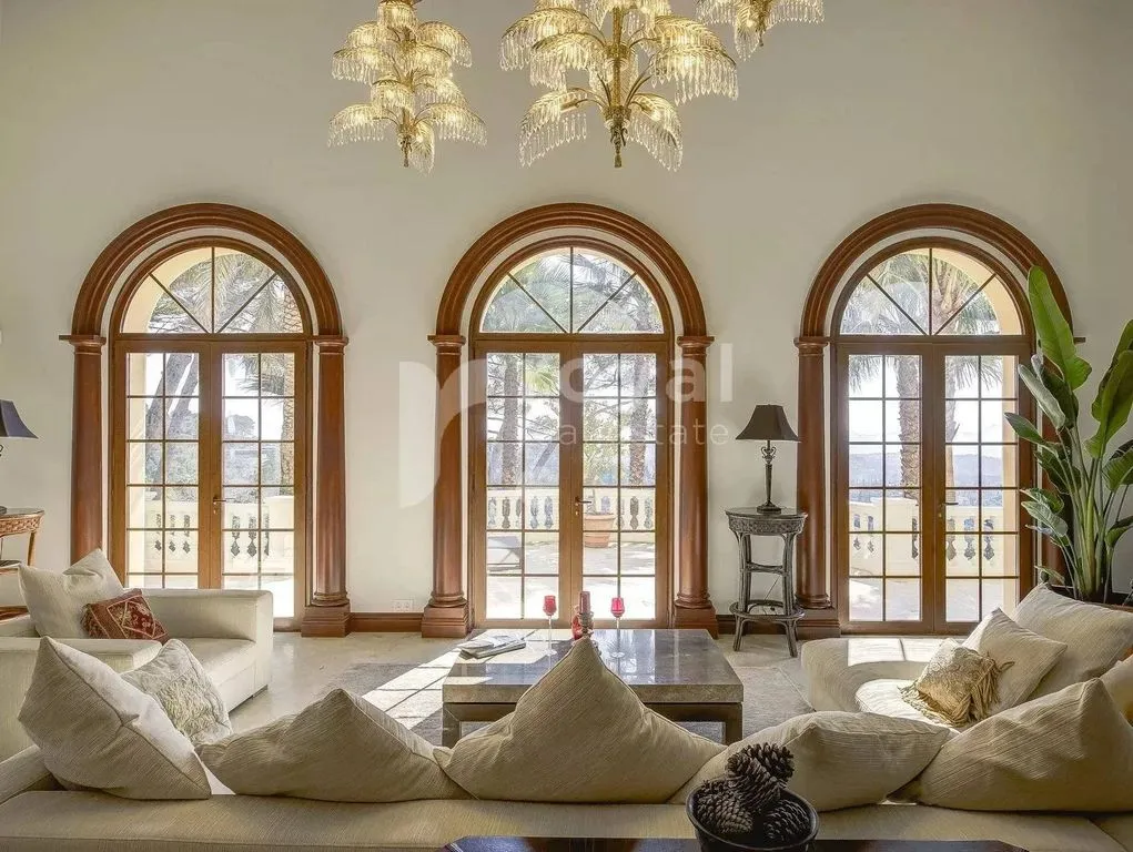 Séjour - Villa Luxueuse avec Piscine à Mougins