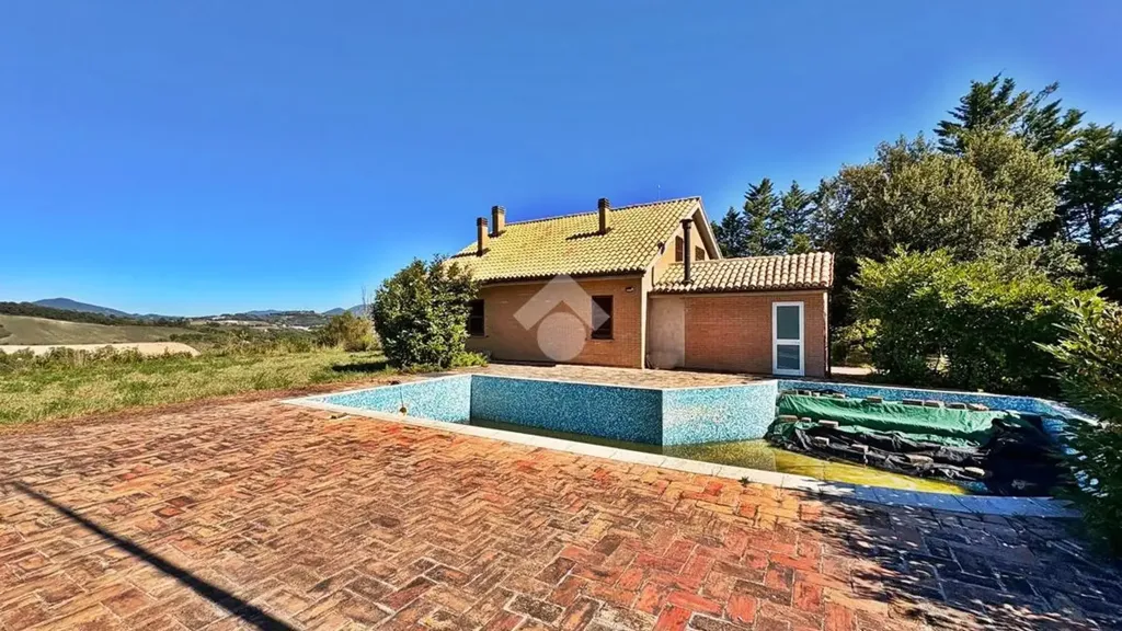 Piscine - Renovated Villa with Pool in Fabriano