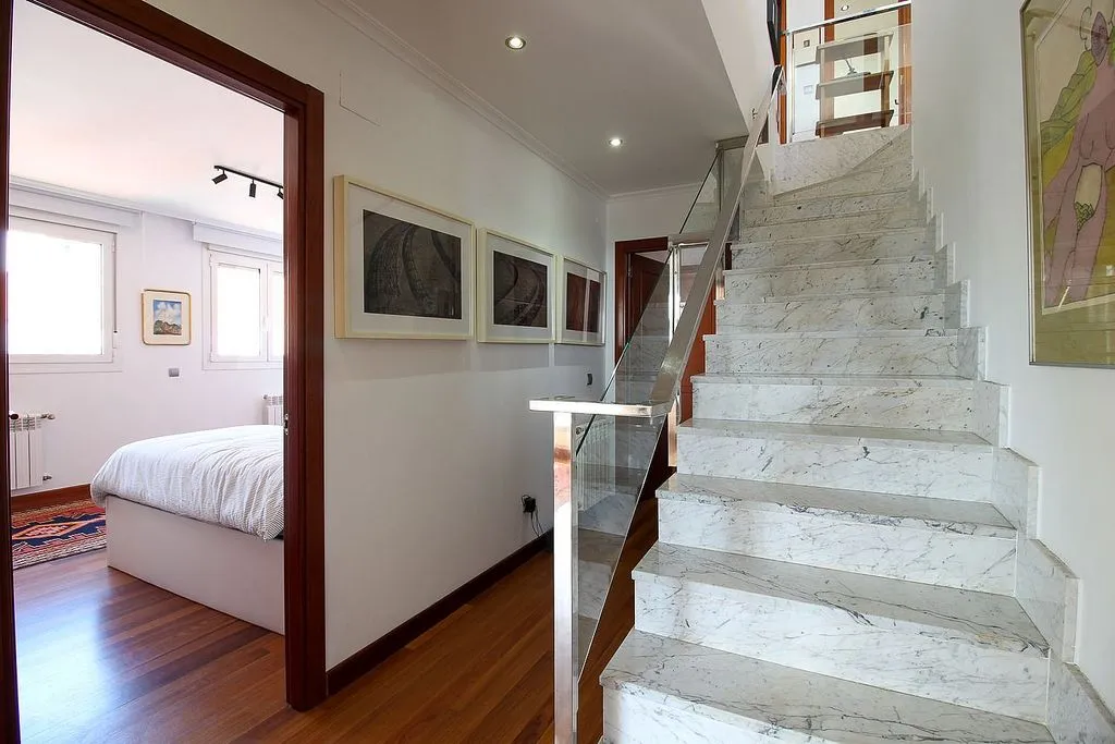 Toad - South-Facing Duplex with Terraces in Valdenoja