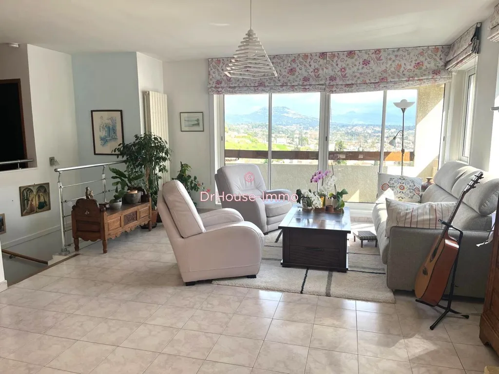 Séjour - Maison avec Piscine et Vue Dégagée à Marseille-11e