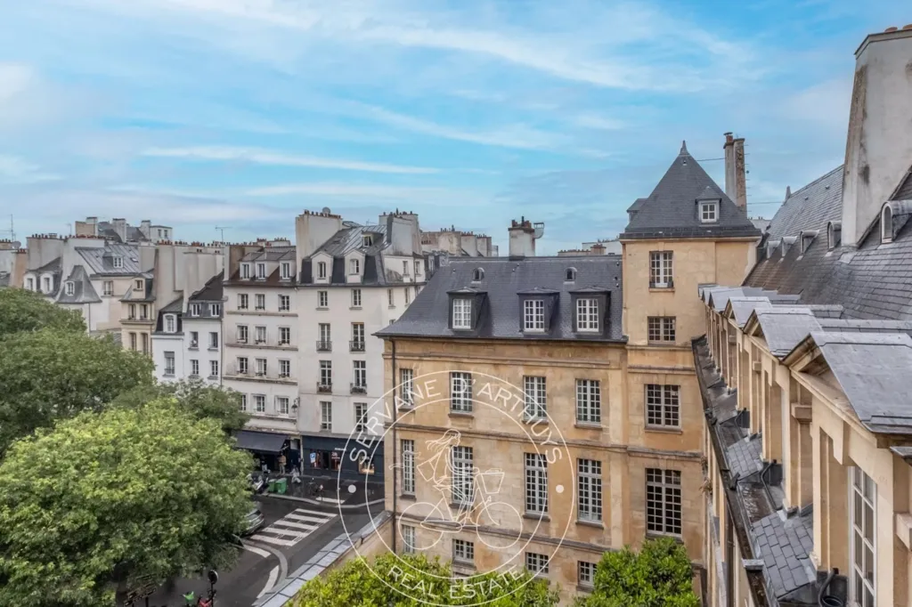 Balcon - Triplex Charmant dans Hôtel Particulier à Paris 3 - Archives