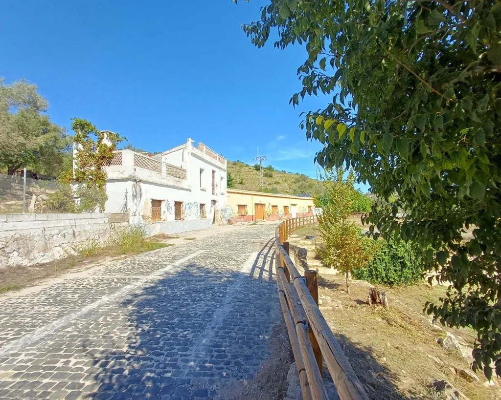 Extérieur - Country Property with Hostel Potential in Oliva