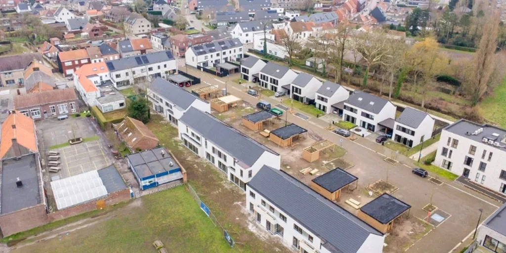 Vue aérienne - Maison Moderne à Adegem avec 3 Chambres