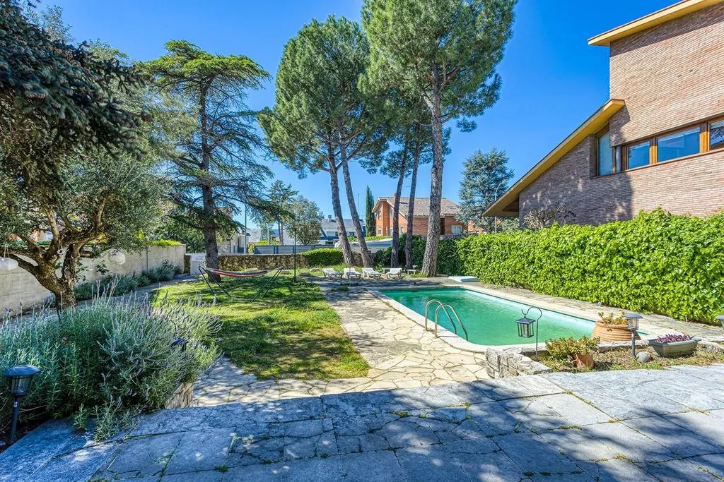 Bassein - Detached House with Pool in Igualada, Catalonia
