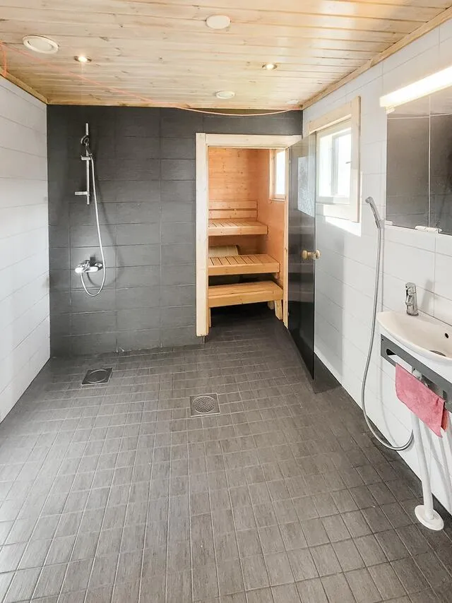 Salles de bain - 2012 Pine House with Lakefront in Finland