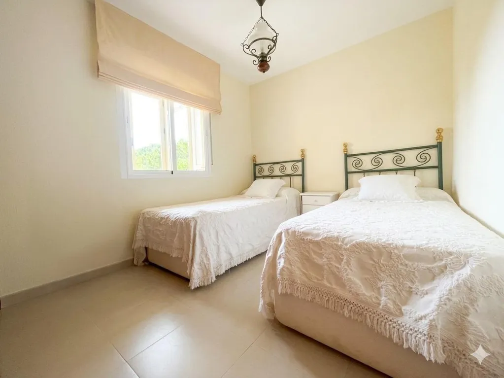 Chambres - Flat with Terrace in La Carihuela, Torremolinos