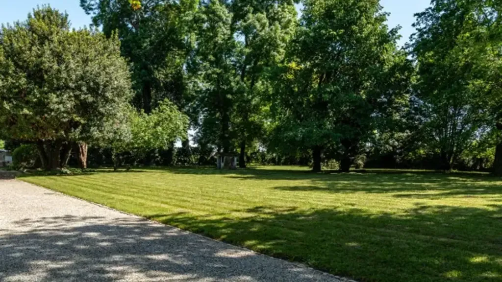 Aed - Rustic House with Portico near Treviso