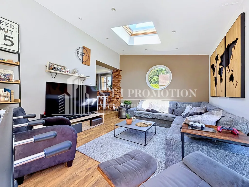 Soggiorno - House with Pool in Tiercelet