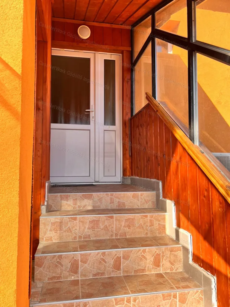Stanze - Two-Unit Family House in Gödöllő